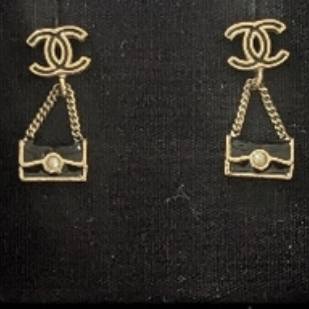 Chanel Black Enamel Bag Dangle Earrings with Pearl Accent Authentic Vintage - Picture 10 of 10